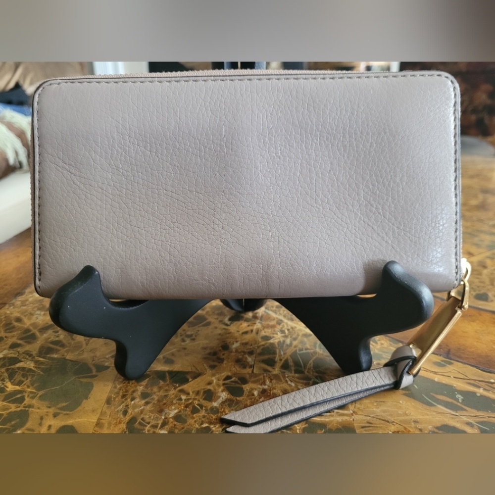 Marc Jacobs Gray Leather Bag - Picture 3 of 8